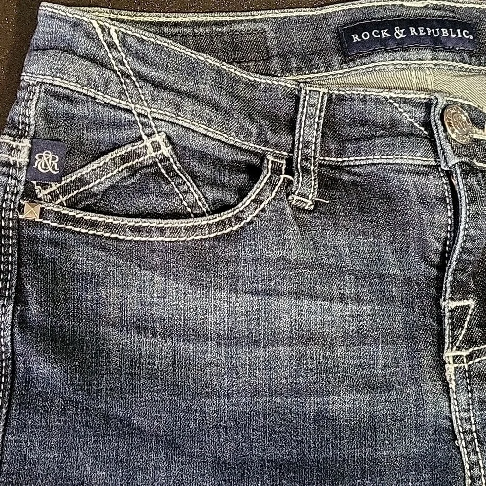 Rock & Republic Kendall Skinny Capri Jeans 6 Dark Blue Wash
